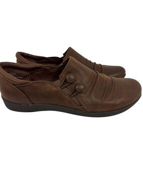 BareTraps Faux Suede Slide On Shoe Womens 9.5 Brown Cute Comfy Stylish NWOT